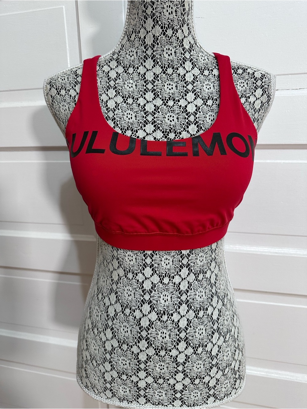 Lululemon Energy Bra *20Y Collection Size 10 Dark Red Graphic $78